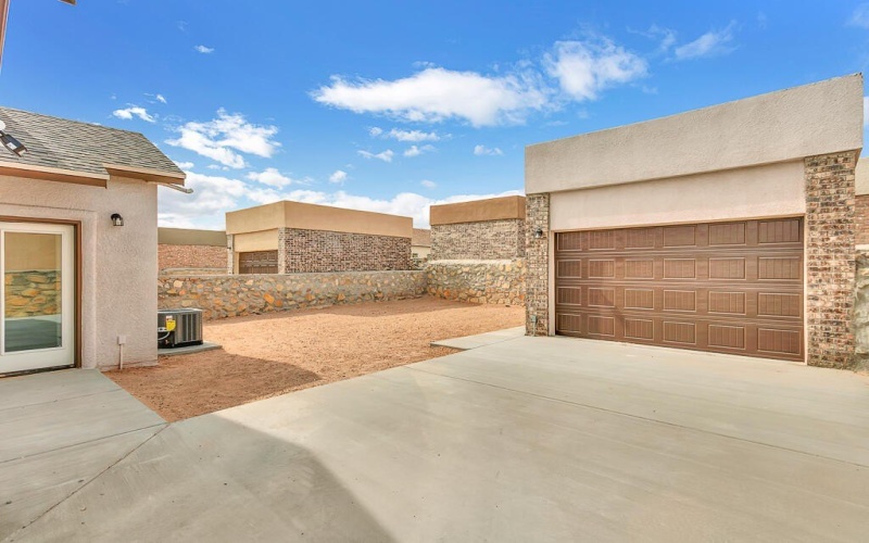 14333 Chris Zingo Lane, Horizon City, TX 79928, 3 Bedrooms Bedrooms, ,2 BathroomsBathrooms,Residential,For Sale,14333 Chris Zingo Lane,906887