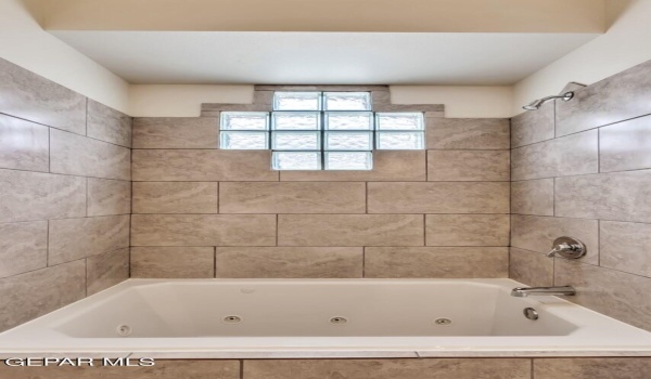 14325 Chris Zingo Lane, Horizon City, TX 79928, 3 Bedrooms Bedrooms, ,2 BathroomsBathrooms,Residential,For Sale,14325 Chris Zingo Lane,906903