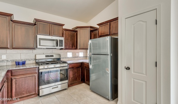 14325 Chris Zingo Lane, Horizon City, TX 79928, 3 Bedrooms Bedrooms, ,2 BathroomsBathrooms,Residential,For Sale,14325 Chris Zingo Lane,906903