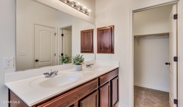 14325 Chris Zingo Lane, Horizon City, TX 79928, 3 Bedrooms Bedrooms, ,2 BathroomsBathrooms,Residential,For Sale,14325 Chris Zingo Lane,906903