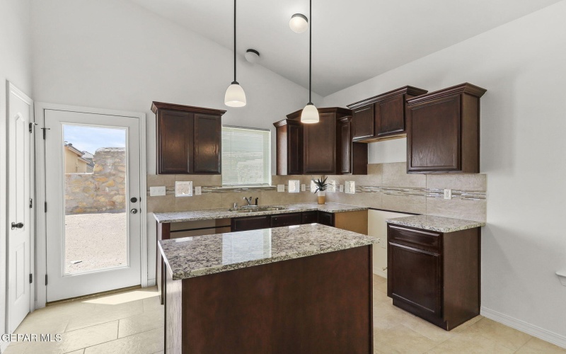 13613 Gatton Street, El Paso, TX 79928, 4 Habitaciones Habitaciones , ,2 BañosBaños,Residential,En Venta,13613 Gatton Street,896555