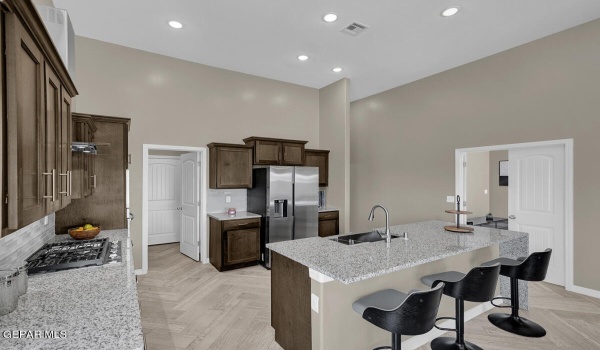 840 Chillington Road, Horizon City, TX 79928, 5 Habitaciones Habitaciones , ,3 BañosBaños,Residential,En Venta,840 Chillington Road,896639