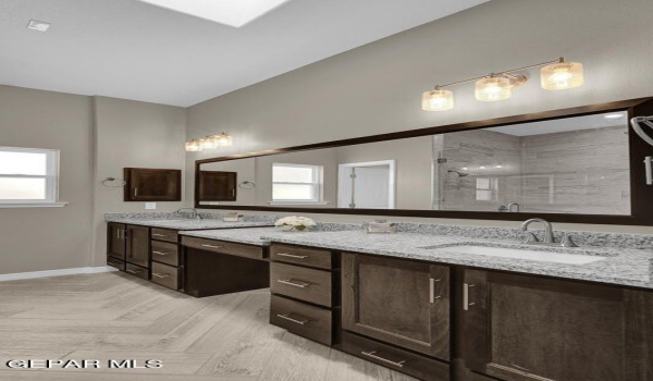 13397 Cinderford Avenue, Horizon City, TX 79928, 5 Habitaciones Habitaciones , ,3 BañosBaños,Residential,En Venta,13397 Cinderford Avenue,896644