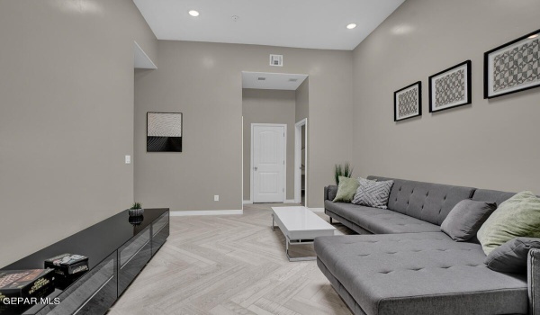 13397 Cinderford Avenue, Horizon City, TX 79928, 5 Habitaciones Habitaciones , ,3 BañosBaños,Residential,En Venta,13397 Cinderford Avenue,896644