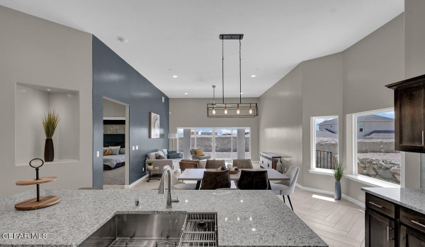 13397 Cinderford Avenue, Horizon City, TX 79928, 5 Habitaciones Habitaciones , ,3 BañosBaños,Residential,En Venta,13397 Cinderford Avenue,896644