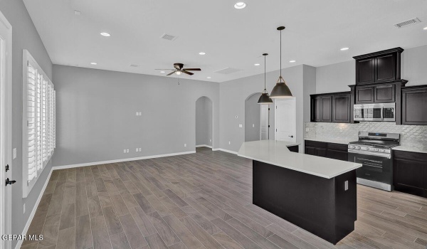 13357 Highworth Drive, El Paso, TX 79928, 3 Habitaciones Habitaciones , ,3 BañosBaños,Residential,En Venta,13357 Highworth Drive,897105