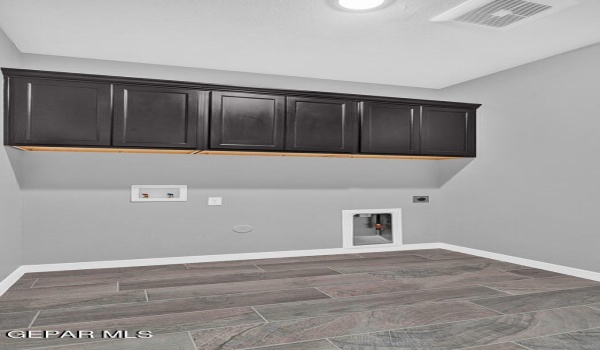 13357 Highworth Drive, El Paso, TX 79928, 3 Habitaciones Habitaciones , ,3 BañosBaños,Residential,En Venta,13357 Highworth Drive,897105