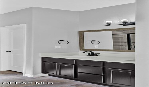 13357 Highworth Drive, El Paso, TX 79928, 3 Habitaciones Habitaciones , ,3 BañosBaños,Residential,En Venta,13357 Highworth Drive,897105