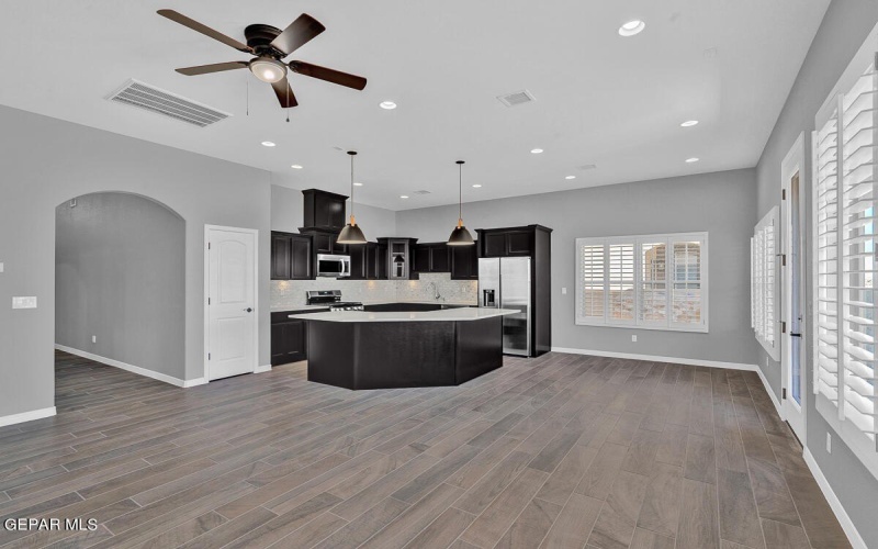 13357 Highworth Drive, El Paso, TX 79928, 3 Habitaciones Habitaciones , ,3 BañosBaños,Residential,En Venta,13357 Highworth Drive,897105