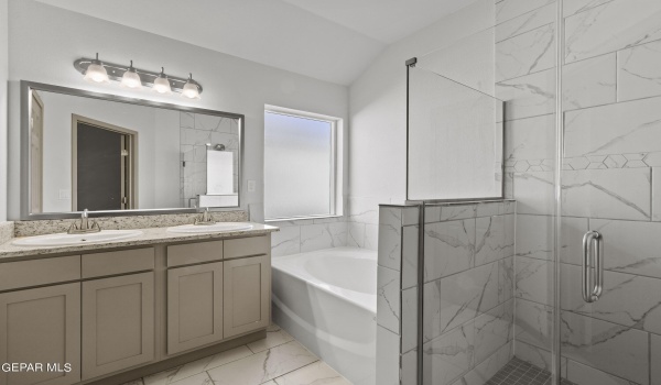 13945 Summer Valley Avenue, El Paso, TX 79928, 4 Habitaciones Habitaciones , ,3 BañosBaños,Residential,En Venta,13945 Summer Valley Avenue,907783