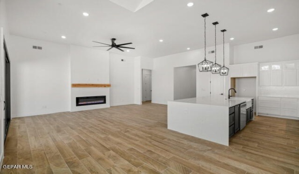 13000 Powick Drive, El Paso, TX 79928, 4 Habitaciones Habitaciones , ,3 BañosBaños,Residential,En Venta,13000 Powick Drive,907922