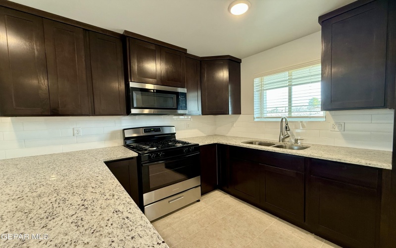 628 Danube Drive, Horizon City, TX 79928, 4 Habitaciones Habitaciones , ,2 BañosBaños,Residential,En Venta,628 Danube Drive,908301