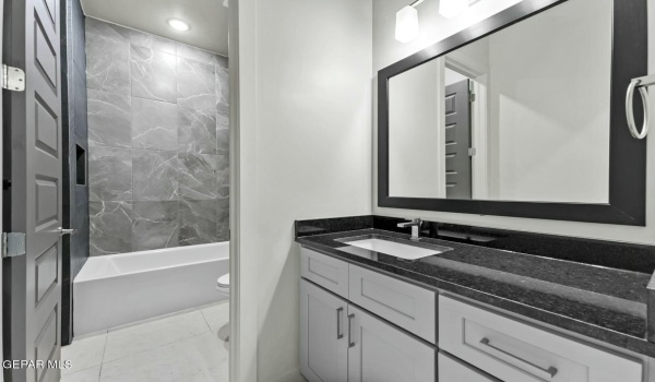 947 Bromyard Drive, Horizon City, TX 79928, 4 Habitaciones Habitaciones , ,3 BañosBaños,Residential,En Venta,947 Bromyard Drive,900444