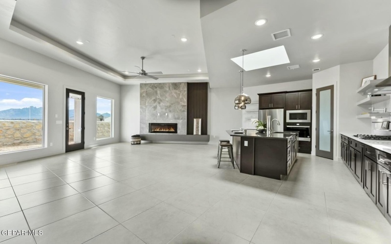 947 Bromyard Drive, Horizon City, TX 79928, 4 Habitaciones Habitaciones , ,3 BañosBaños,Residential,En Venta,947 Bromyard Drive,900444