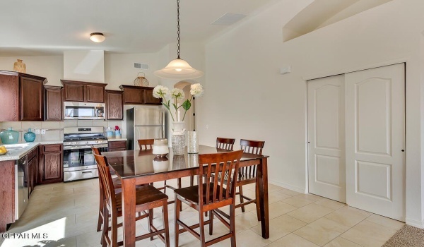 13805 Summer Story Avenue, El Paso, TX 79928, 3 Habitaciones Habitaciones , ,2 BañosBaños,Residential,En Venta,13805 Summer Story Avenue,900694