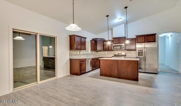 13804 Vicky Brewer Avenue, El Paso, TX 79928, 3 Habitaciones Habitaciones , ,2 BañosBaños,Residential,En Venta,13804 Vicky Brewer Avenue,900772