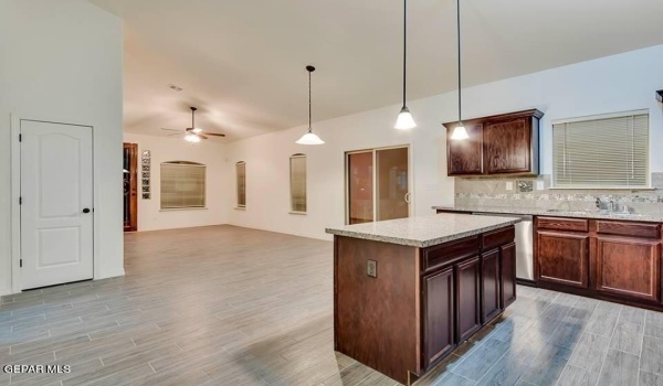 13804 Vicky Brewer Avenue, El Paso, TX 79928, 3 Habitaciones Habitaciones , ,2 BañosBaños,Residential,En Venta,13804 Vicky Brewer Avenue,900772