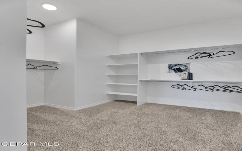 13233 Coldham Street, Horizon City, TX 79928, 6 Bedrooms Bedrooms, ,5 BathroomsBathrooms,Residential,For Sale,13233 Coldham Street,902406