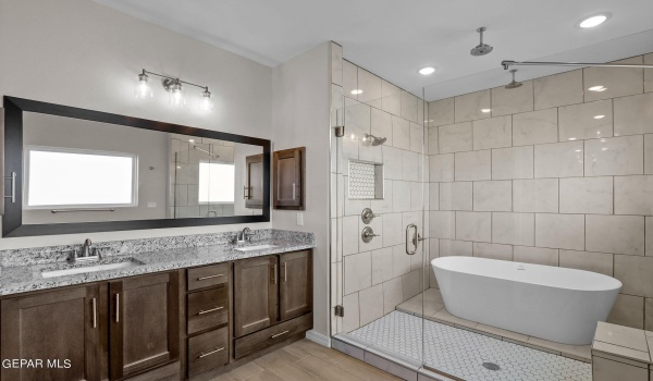 927 Bromyard, Horizon City, TX 79928, 6 Bedrooms Bedrooms, ,5 BathroomsBathrooms,Residential,For Sale,927 Bromyard,902751