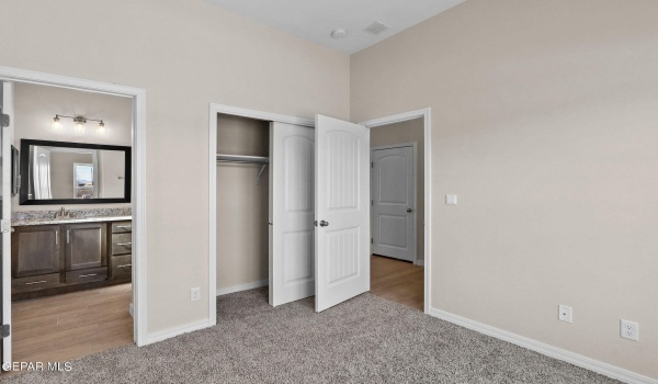 927 Bromyard, Horizon City, TX 79928, 6 Bedrooms Bedrooms, ,5 BathroomsBathrooms,Residential,For Sale,927 Bromyard,902751