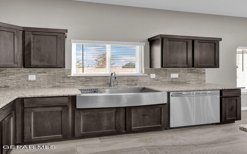 14300 Bill Lazor Parkway, Horizon City, TX 79928, 5 Habitaciones Habitaciones , ,3 BañosBaños,Residential,En Venta,14300 Bill Lazor Parkway,903787