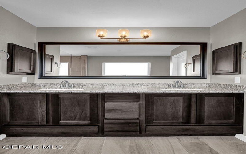14300 Bill Lazor Parkway, Horizon City, TX 79928, 5 Habitaciones Habitaciones , ,3 BañosBaños,Residential,En Venta,14300 Bill Lazor Parkway,903787