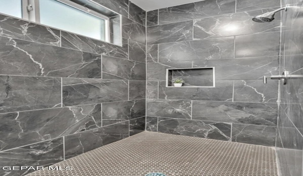 208 Emerald Rock, El Paso, TX 79928, 5 Bedrooms Bedrooms, ,3 BathroomsBathrooms,Residential,For Sale,208 Emerald Rock,904770