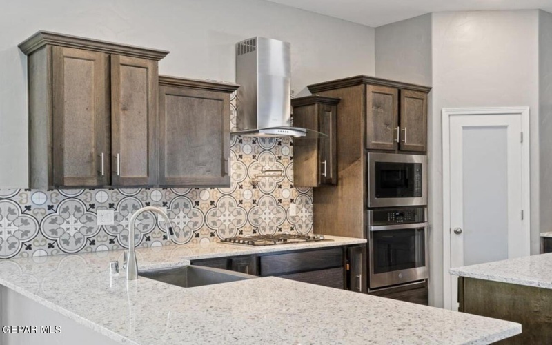 100 Dawson Street, Sunland Park, NM 88063, 5 Bedrooms Bedrooms, ,3 BathroomsBathrooms,Residential,For Sale,100 Dawson Street,905334