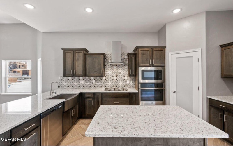 100 Dawson Street, Sunland Park, NM 88063, 5 Bedrooms Bedrooms, ,3 BathroomsBathrooms,Residential,For Sale,100 Dawson Street,905334