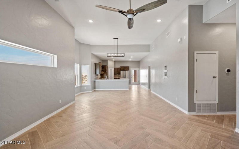 101 Hagan Street, Sunland Park, NM 88063, 5 Bedrooms Bedrooms, ,3 BathroomsBathrooms,Residential,For Sale,101 Hagan Street,905336