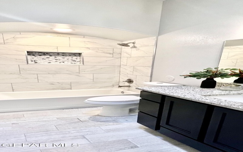 163 White Oaks Trail, Sunland Park, NM 88063, 5 Bedrooms Bedrooms, ,3 BathroomsBathrooms,Residential,For Sale,163 White Oaks Trail,905366