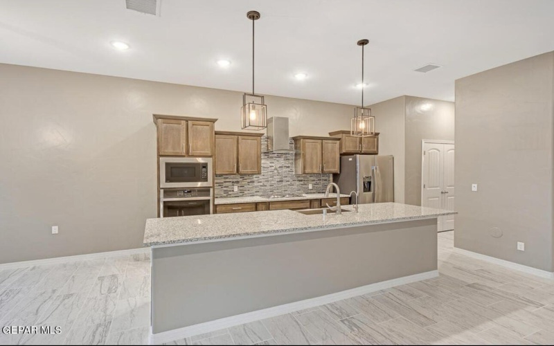 128 Dawson Street, Sunland Park, NM 88063, 5 Bedrooms Bedrooms, ,3 BathroomsBathrooms,Residential,For Sale,128 Dawson Street,905368