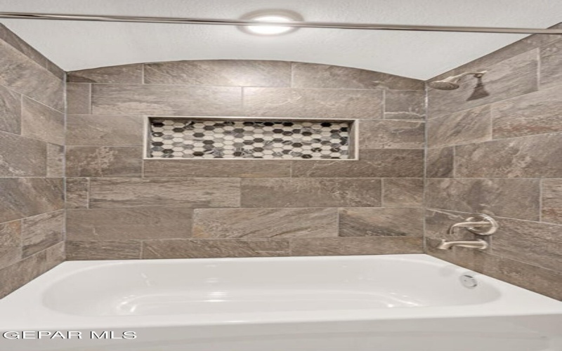128 Dawson Street, Sunland Park, NM 88063, 5 Bedrooms Bedrooms, ,3 BathroomsBathrooms,Residential,For Sale,128 Dawson Street,905368