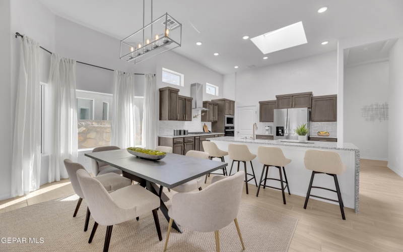 167 White Oaks Trail, Sunland Park, NM 88063, 4 Habitaciones Habitaciones , ,2 BañosBaños,Residential,En Venta,167 White Oaks Trail,905380