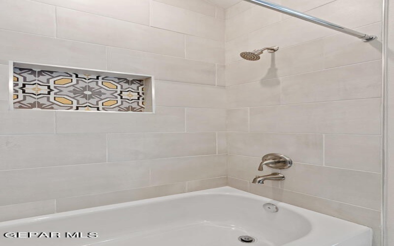 165 White Oaks Trail, Sunland Park, NM 88063, 5 Bedrooms Bedrooms, ,3 BathroomsBathrooms,Residential,For Sale,165 White Oaks Trail,905396