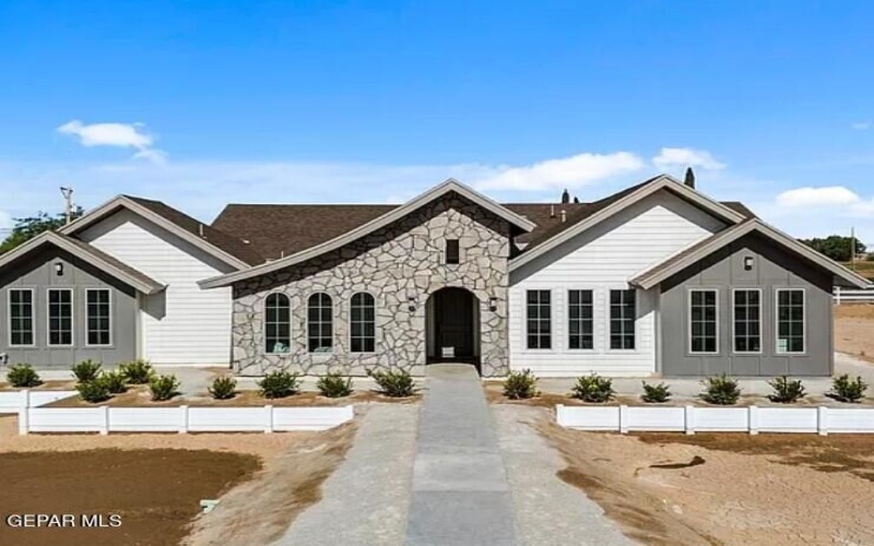 161 Johnny Telles Drive, Clint, TX 79836, 4 Bedrooms Bedrooms, ,3 BathroomsBathrooms,Residential,For Sale,161 Johnny Telles Drive,911437