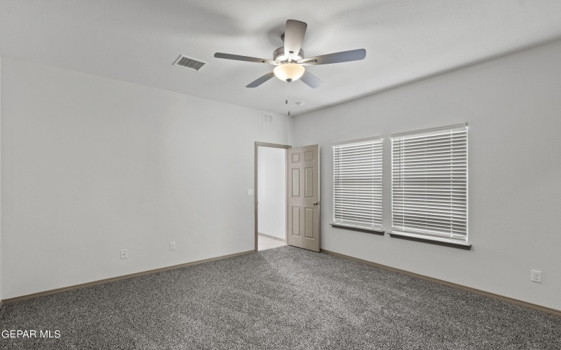 1233 Golden Summer Place, El Paso, TX 79928, 4 Habitaciones Habitaciones , ,3 BañosBaños,Residential,En Venta,1233 Golden Summer Place,911498