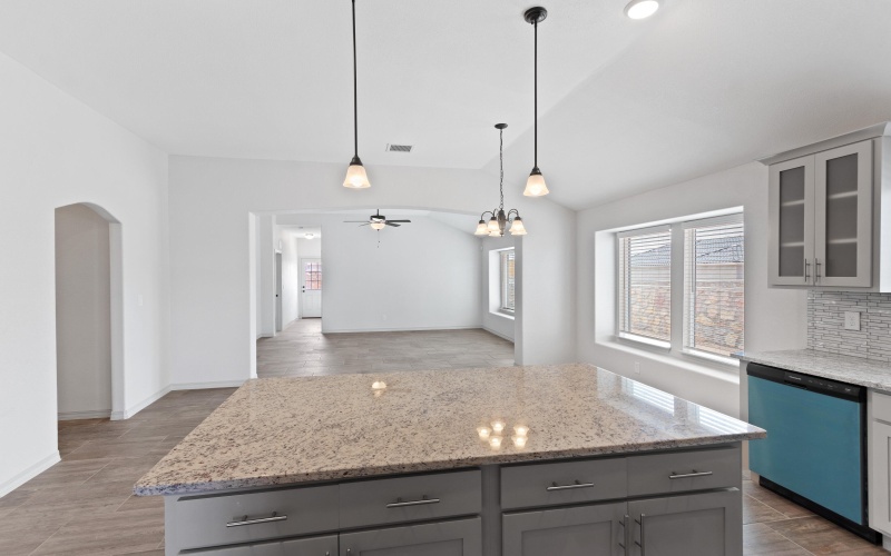 1209 Summer Moon Street, El Paso, TX 79928, 4 Habitaciones Habitaciones , ,2 BañosBaños,Residential,En Venta,1209 Summer Moon Street,911526