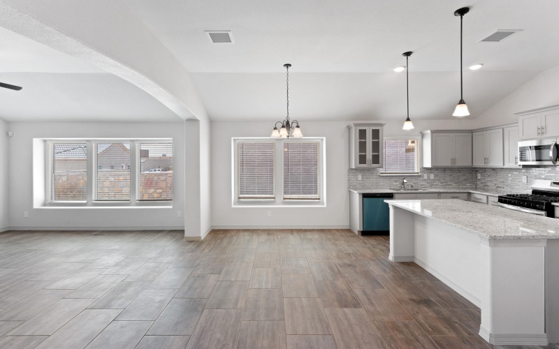 1209 Summer Moon Street, El Paso, TX 79928, 4 Habitaciones Habitaciones , ,2 BañosBaños,Residential,En Venta,1209 Summer Moon Street,911526