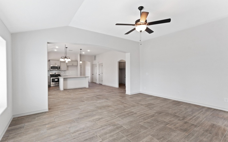 1209 Summer Moon Street, El Paso, TX 79928, 4 Habitaciones Habitaciones , ,2 BañosBaños,Residential,En Venta,1209 Summer Moon Street,911526