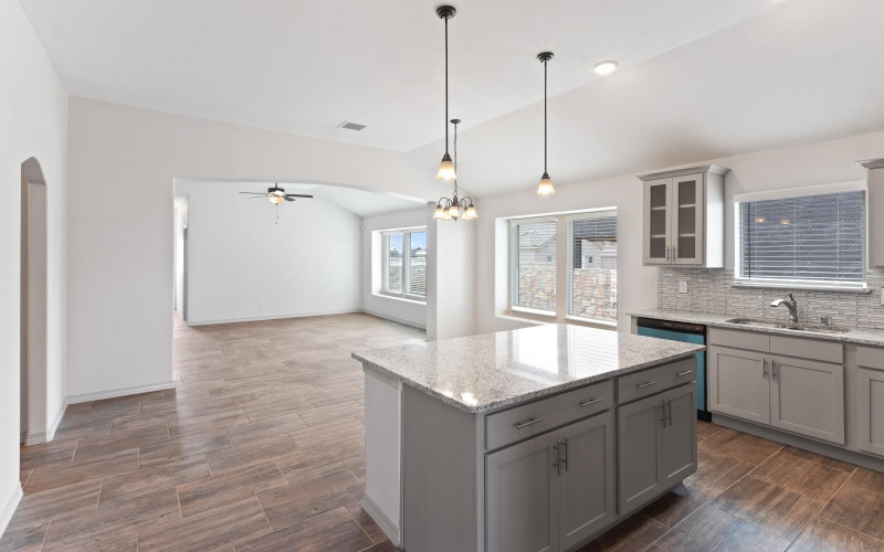 1209 Summer Moon Street, El Paso, TX 79928, 4 Habitaciones Habitaciones , ,2 BañosBaños,Residential,En Venta,1209 Summer Moon Street,911526