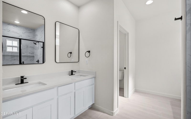 13866 Paseo Central Avenue, El Paso, TX 79928, 3 Bedrooms Bedrooms, ,2 BathroomsBathrooms,Residential,For Sale,13866 Paseo Central Avenue,911596