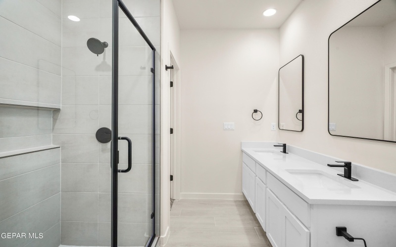 13870 Paseo Central Avenue, Horizon City, TX 79928, 3 Bedrooms Bedrooms, ,2 BathroomsBathrooms,Residential,For Sale,13870 Paseo Central Avenue,911614