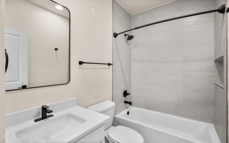 13870 Paseo Central Avenue, Horizon City, TX 79928, 3 Bedrooms Bedrooms, ,2 BathroomsBathrooms,Residential,For Sale,13870 Paseo Central Avenue,911614