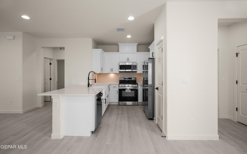 13870 Paseo Central Avenue, Horizon City, TX 79928, 3 Bedrooms Bedrooms, ,2 BathroomsBathrooms,Residential,For Sale,13870 Paseo Central Avenue,911614
