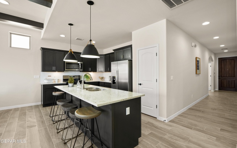 13878 PASEO CENTRAL Avenue, El Paso, TX 79928, 3 Bedrooms Bedrooms, ,2 BathroomsBathrooms,Residential,For Sale,13878 PASEO CENTRAL Avenue,911618