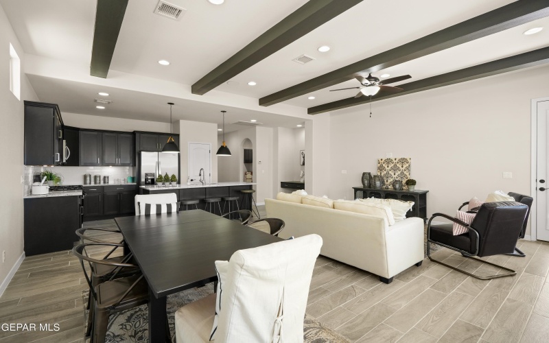 13878 PASEO CENTRAL Avenue, El Paso, TX 79928, 3 Bedrooms Bedrooms, ,2 BathroomsBathrooms,Residential,For Sale,13878 PASEO CENTRAL Avenue,911618