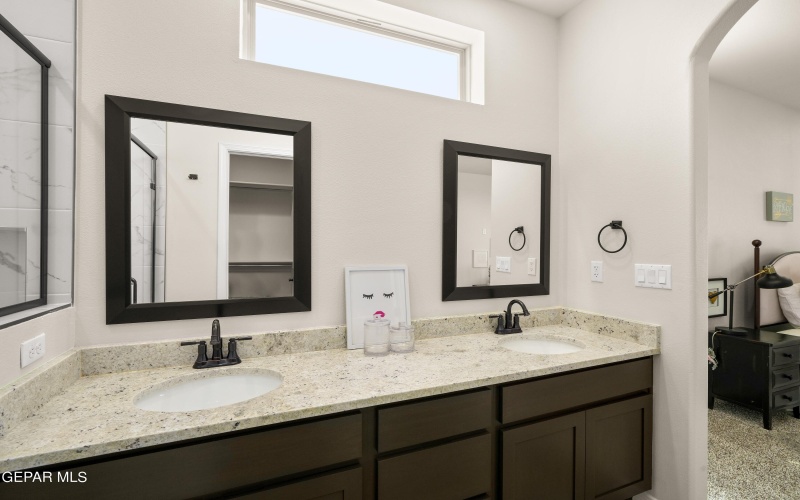 13878 PASEO CENTRAL Avenue, El Paso, TX 79928, 3 Bedrooms Bedrooms, ,2 BathroomsBathrooms,Residential,For Sale,13878 PASEO CENTRAL Avenue,911618