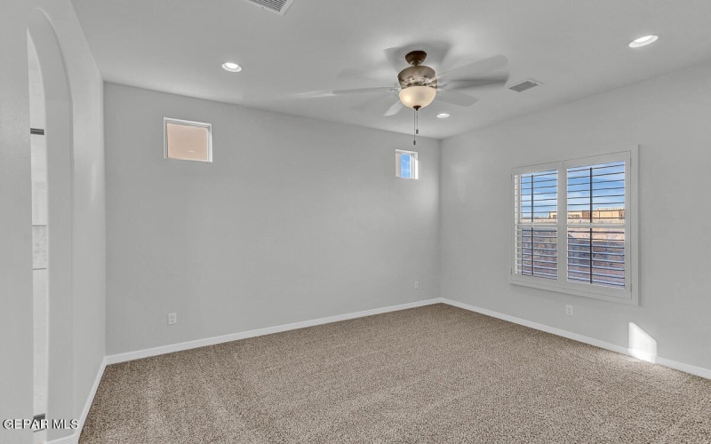 13882 Paseo Central Avenue, Horizon City, TX 79928, 3 Habitaciones Habitaciones , ,2 BañosBaños,Residential,En Venta,13882 Paseo Central Avenue,911620