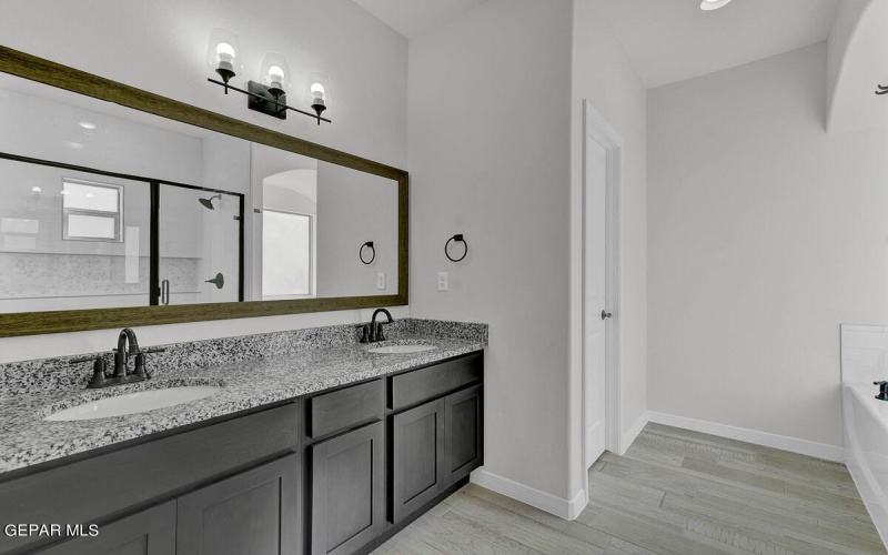13882 Paseo Central Avenue, Horizon City, TX 79928, 3 Habitaciones Habitaciones , ,2 BañosBaños,Residential,En Venta,13882 Paseo Central Avenue,911620